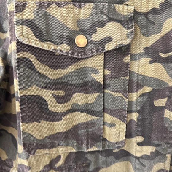 Elan NWOT from Tuckernuck Camo field jacket drawstring waist, unfinished hem - Picture 2 of 4
